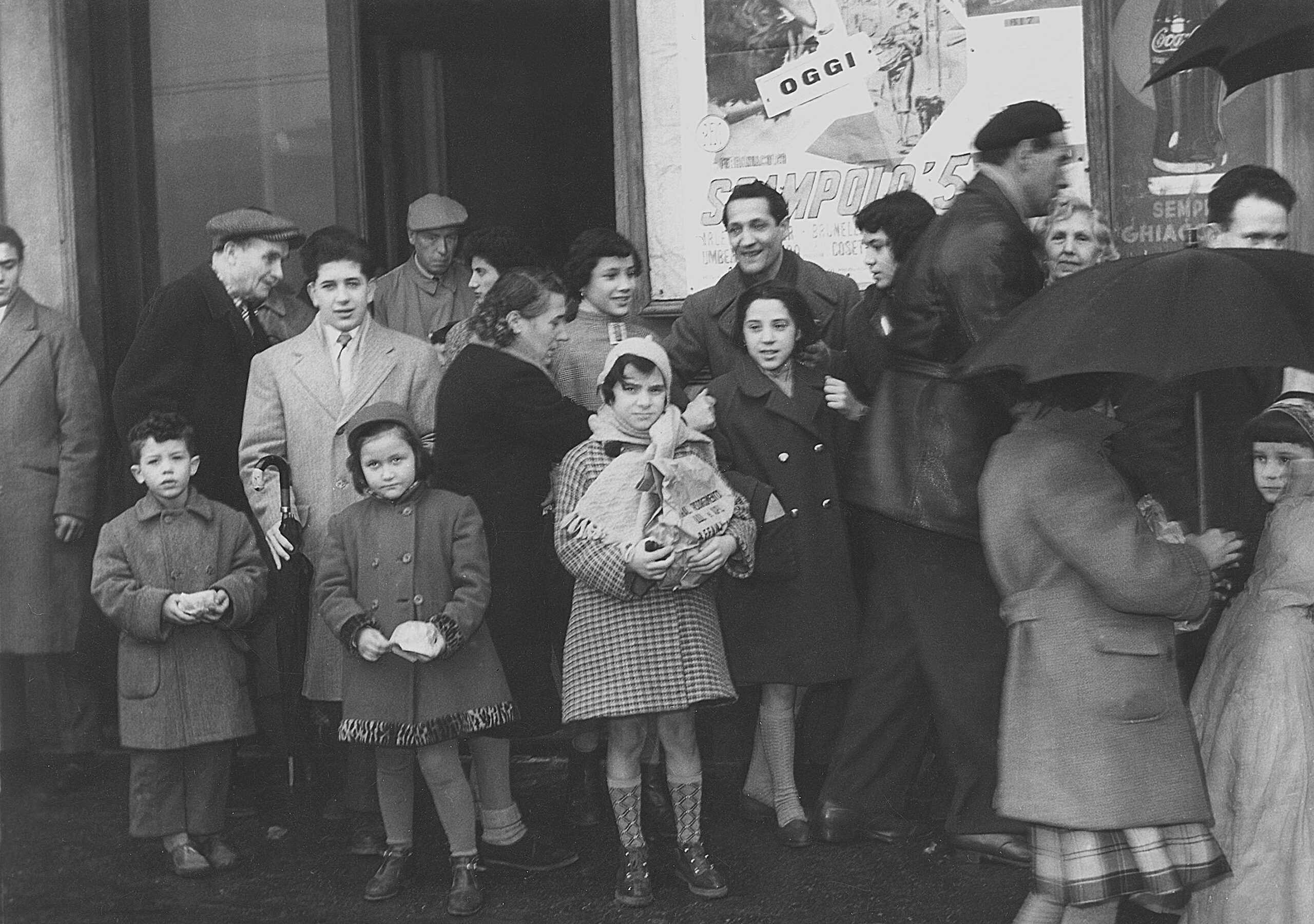 Pubblico in sala al cinema nord di corso Vercelli soprastante al circolo Audagna